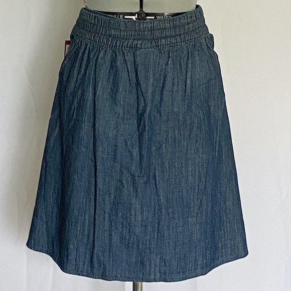 Merona Women's Denim Skirt NWT - Picture 2 of 4